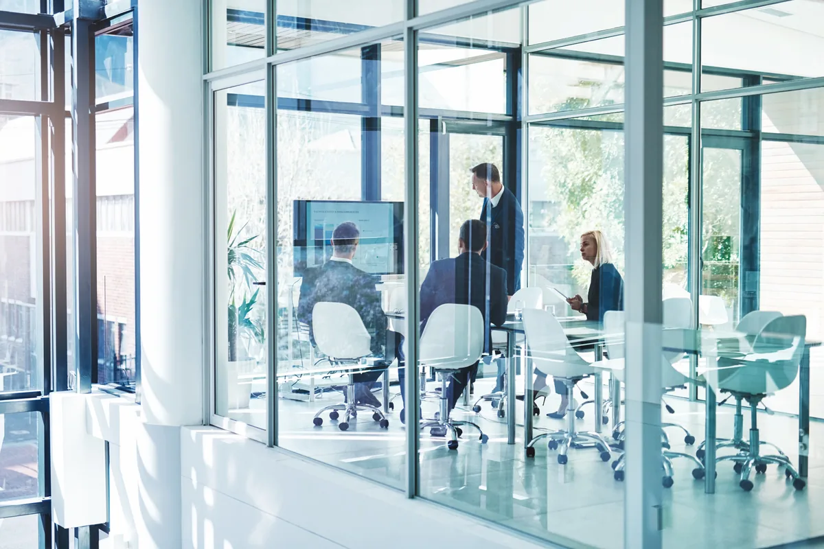 Réunion de travail dans les bureaux du cabinet